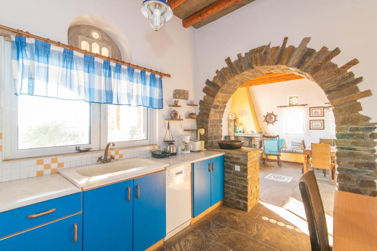 Traditional House By The Sea Isternia  Exterior photo